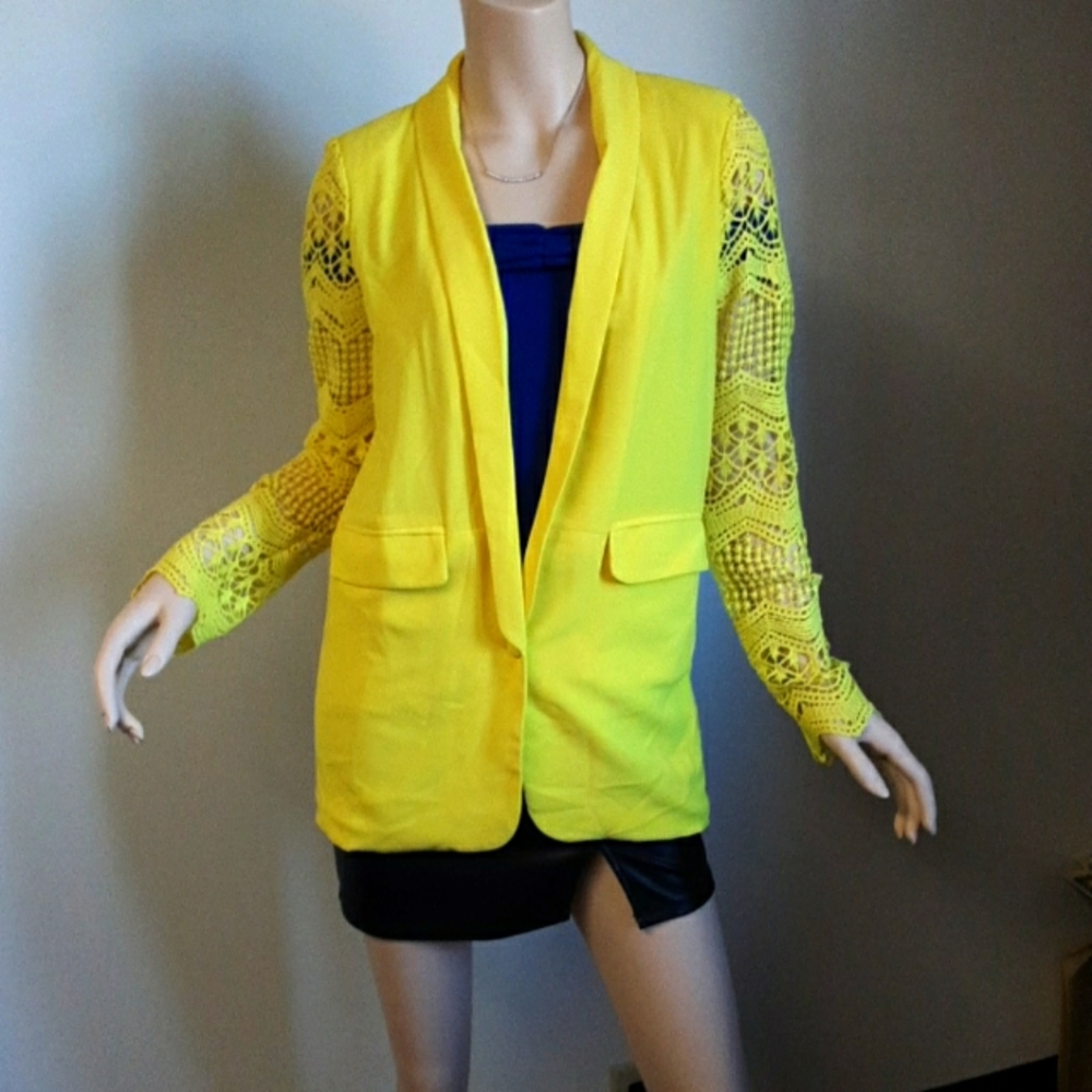Strut and Bolt yellow blazer